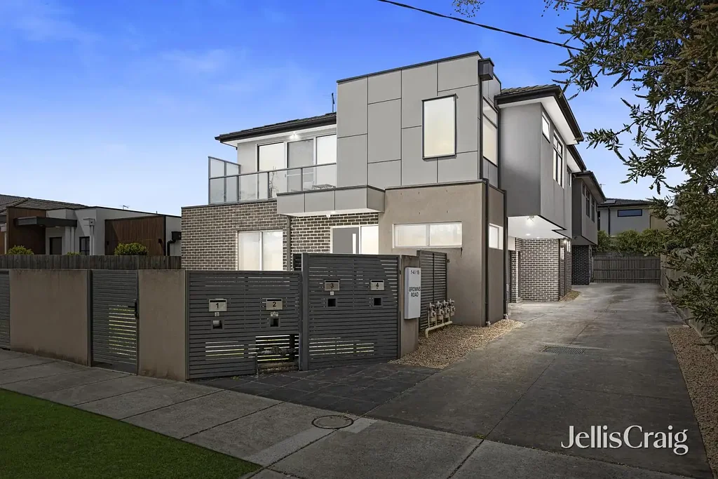 Bentleigh East 2બેડરૂમ Stylish townhouse living in a superb location