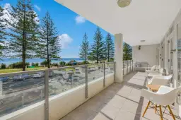 4/162 Marine Parade, Coolangatta