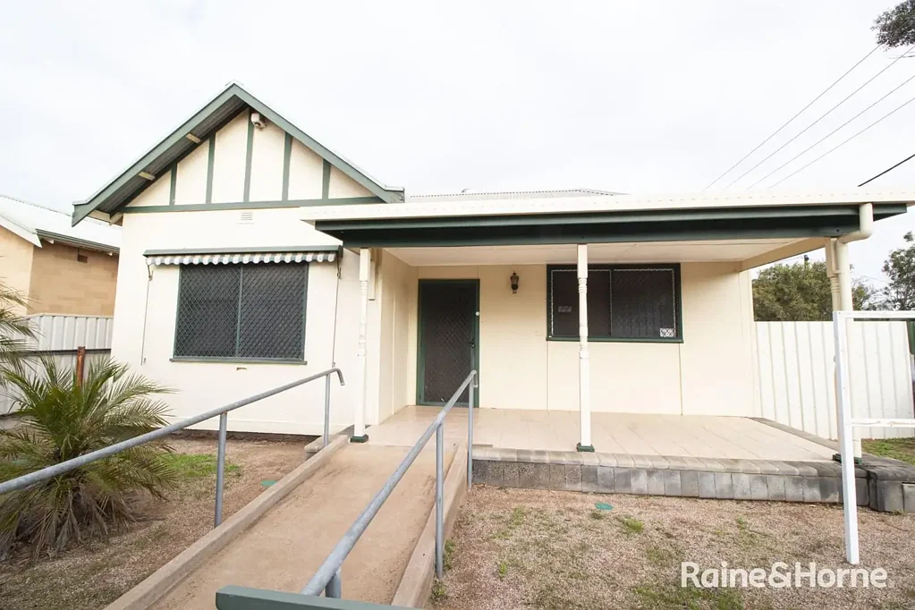 6 Gibson Street, Port Augusta, SA 5700