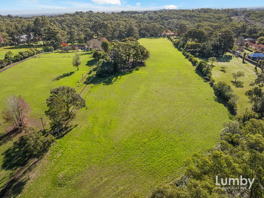 Dural 3房  65年来首次提供 11.7英亩  11.7 Acres First Time Offered in Over 65 Years