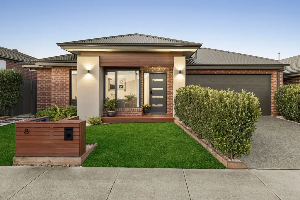 Armstrong Creek 4ਬੈੱਡਰੂਮ Elegant Abode with Grand North-Facing Entertaining in Prime Location!