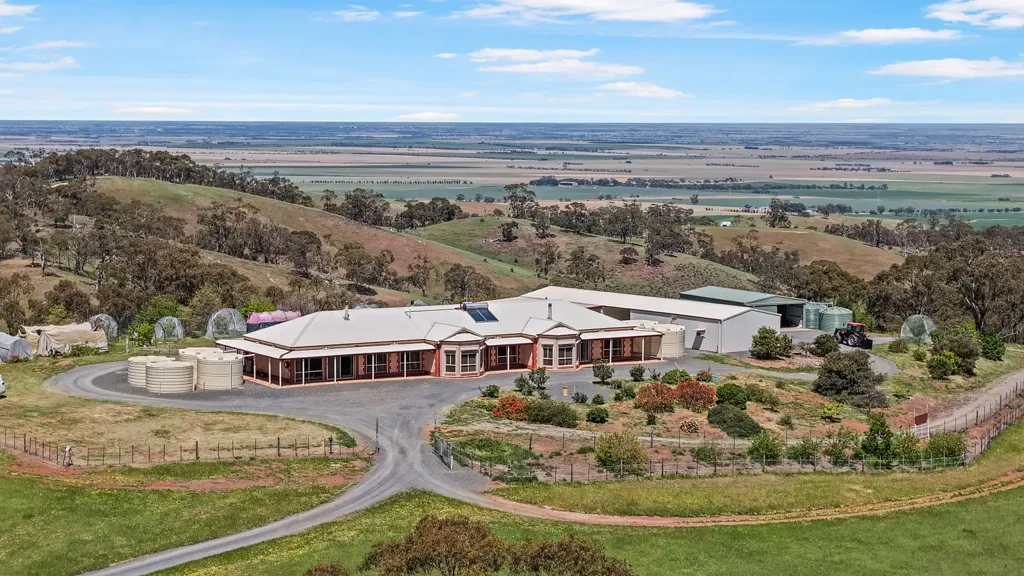 Spring Gully 5房  Exceptional Lifestyle Retreat on Over 100 Acres