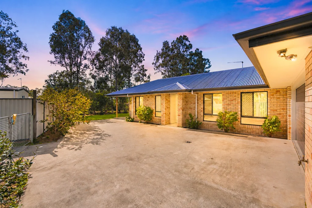 Loganholme 4房 从入住第一天起尽享美好生活：793平方米土地上的精致奢华 Must Be Sold ! Live Well from Day One: Refined Everyday Luxury on 793m2