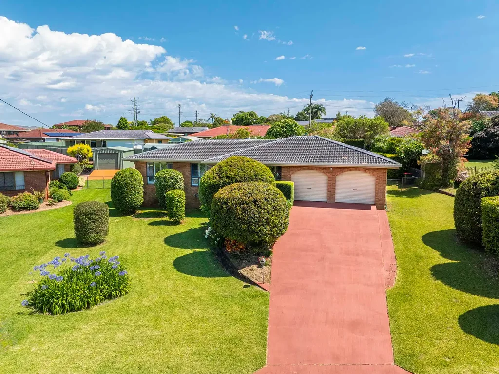 Goonellabah 3房  Family Living, Fabulous Deck and a Shed