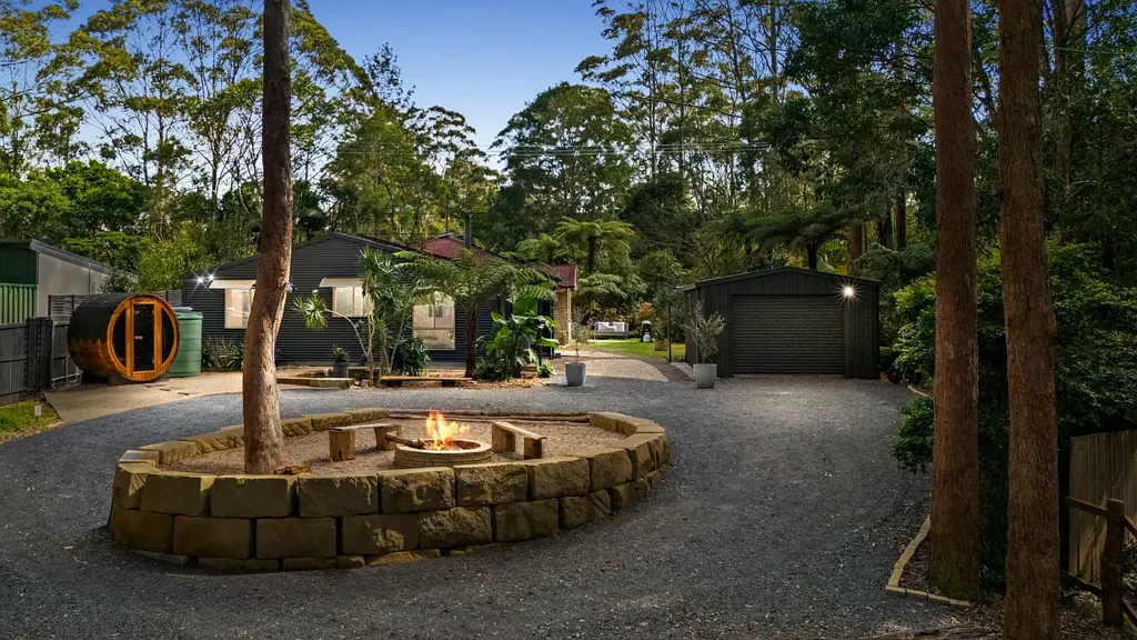 Springbrook 4 Bedroom Private Rainforest Sanctuary with Dual Living Potential