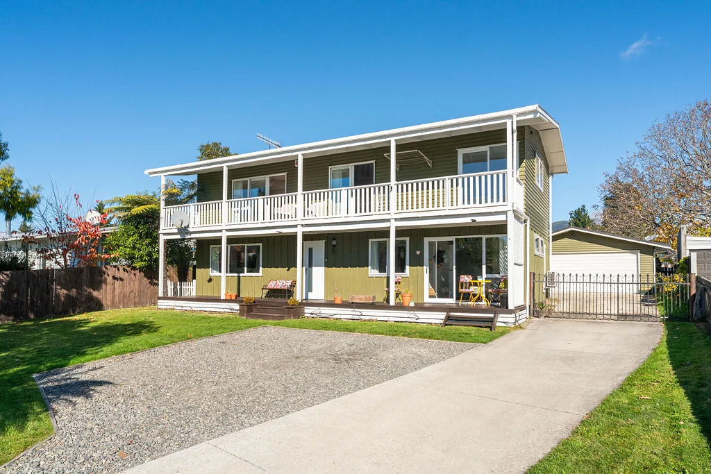 Turangi 4chambre Bring the whole family and settle in!