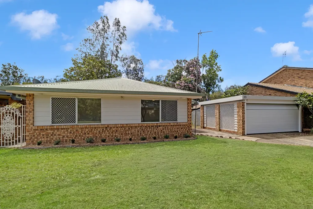 BEAUTIFULLY RENOVATED FAMILY HOME!!!