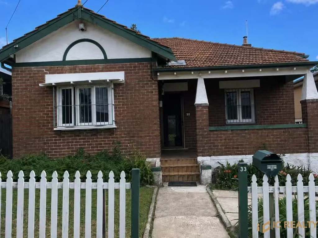 Charming 3-Bedroom Home in Convenient West Ryde Location