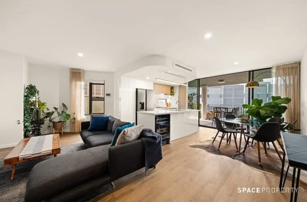 Red Hill 3 Slaapkamer Stylish 3-Bed Apartment with CBD Views in Boutique Alto Red Hill