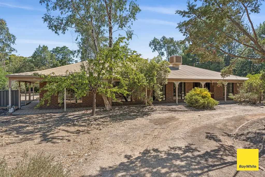 1 Bamboo Court, Strathfieldsaye, VIC 3551