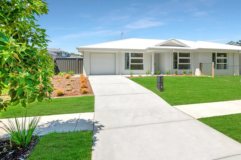 MODERN 3 BEDROOM HOME IN GREAT LOCATION