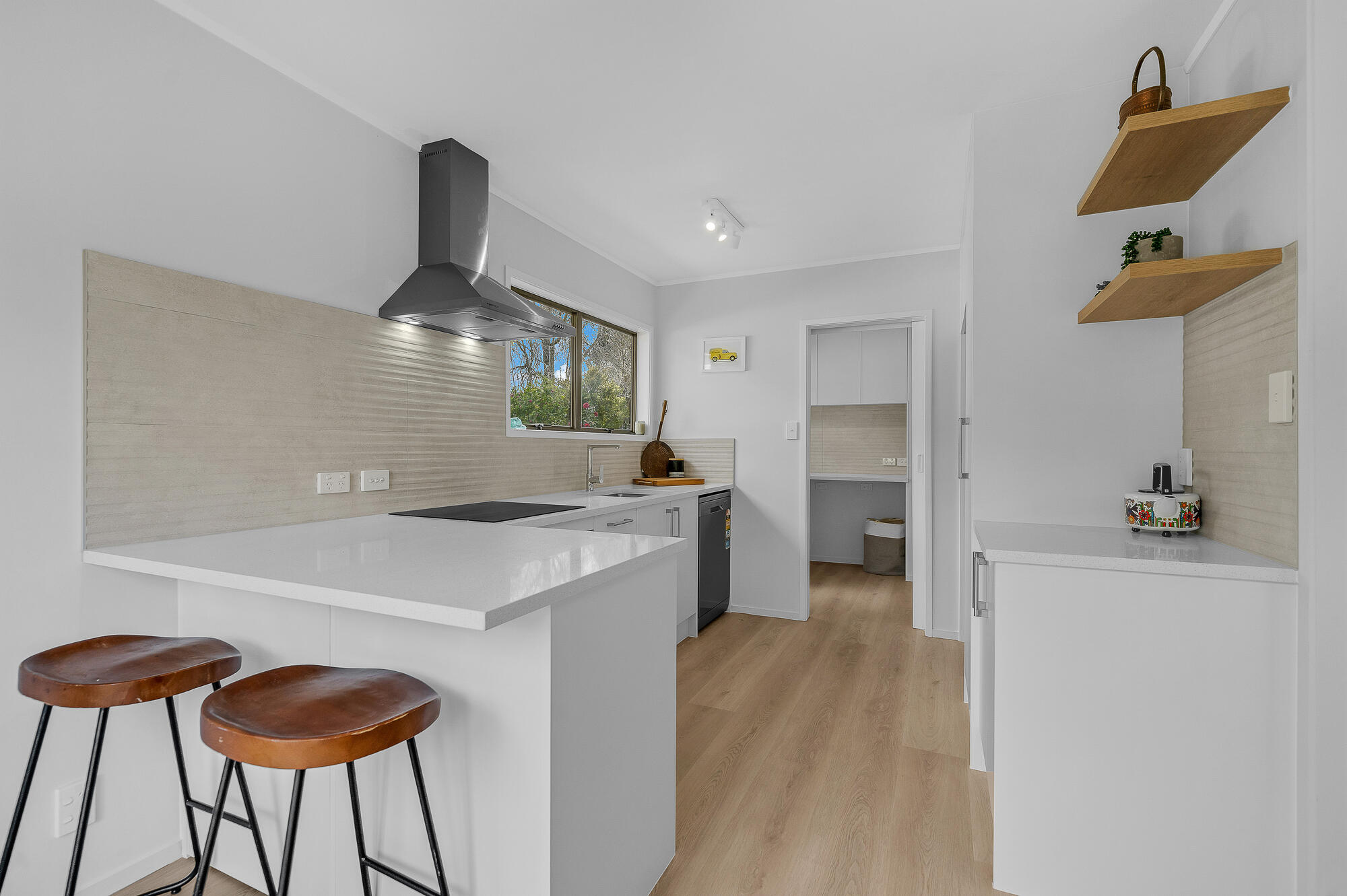 12 Sonnenberg Way, Titirangi, photo 4