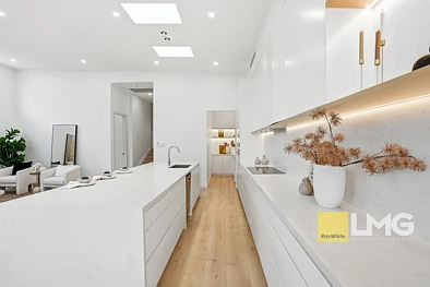63 First Avenue, Berala, NSW 2141, 6房, 3浴, House
