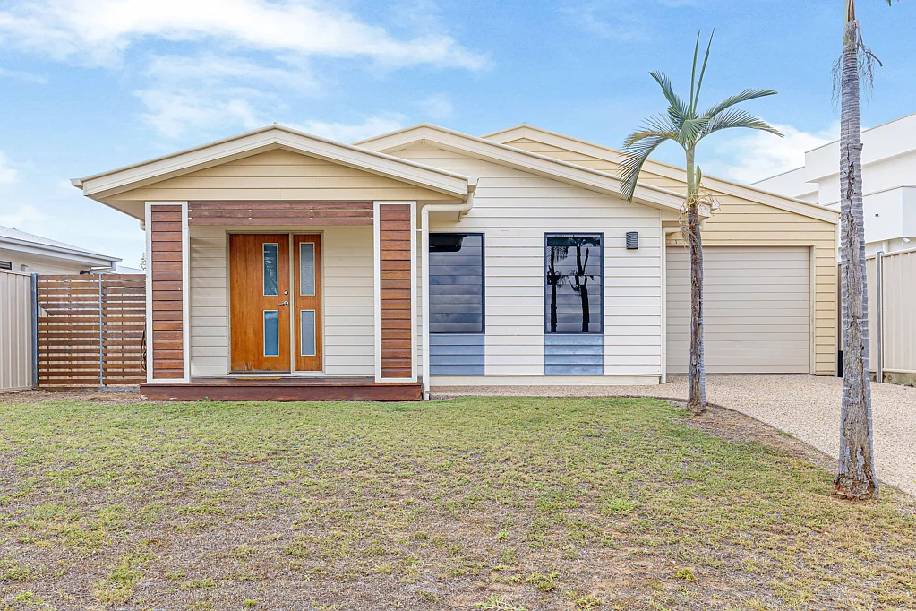 2/57 Jeppesen Drive, Emerald, QLD 4720
