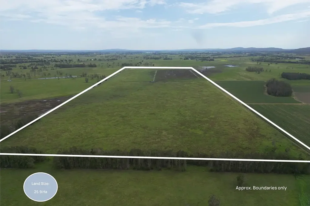 Ulmarra Prime Grazing Opportunity: 63 Acres of Fertile Land