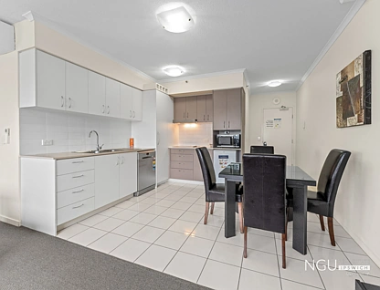 201/11 Ellenborough Street, Woodend, Ipswich - Greater Region, 2房, 2浴, Apartment
