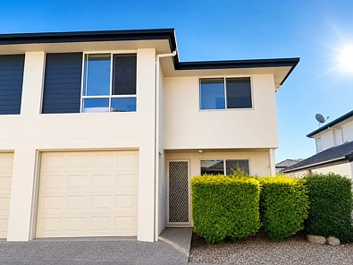 Eagleby 3 Bedroom Dont let this one pass you...... just Buy!