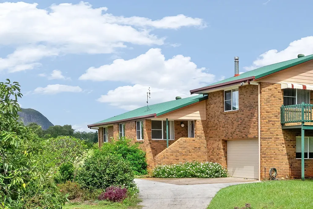 51 Clearview Drive, Glass House Mountains, QLD 4518