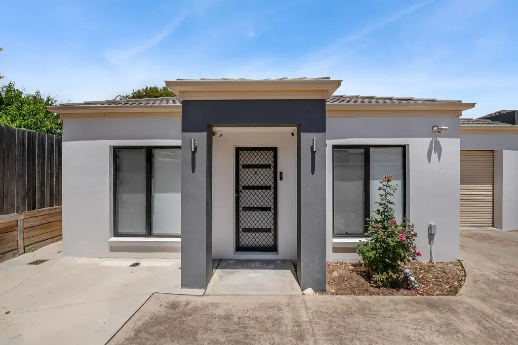 2/50 Raglan Street, White Hills, VIC 3550
