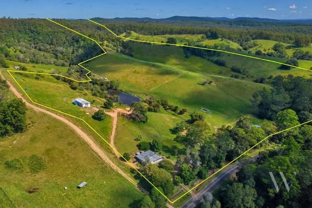 Downsfield Welcome to 1611 Sandy Creek Road Downsfield!