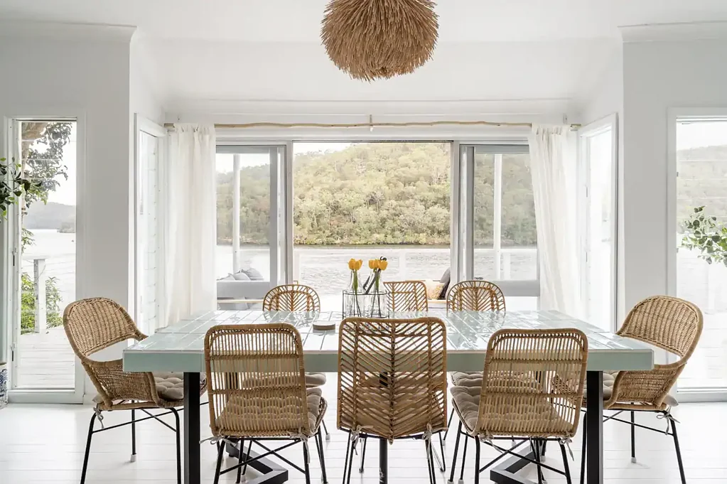 Berowra Waters 3ห้องนอน A Riverside Sanctuary with Soul & Exceptional Income