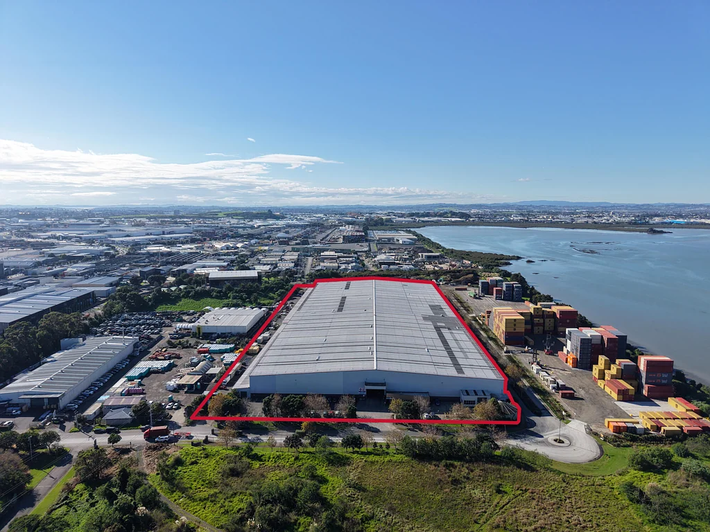 Onehunga  Large-scale industrial facility with options