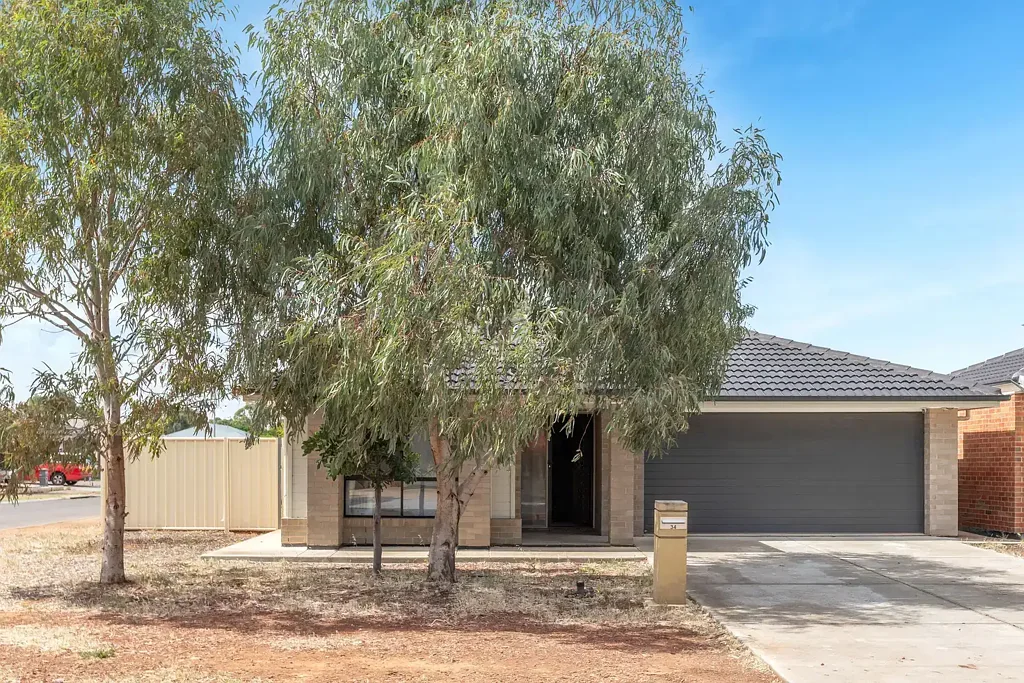 4 Bedroom Family Home