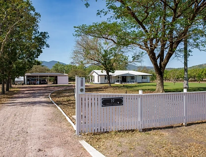 19 Duggan Drive, Alligator Creek, QLD 4816, 3 ਕਮਰੇ, 1 ਬਾਥਰੂਮ, House