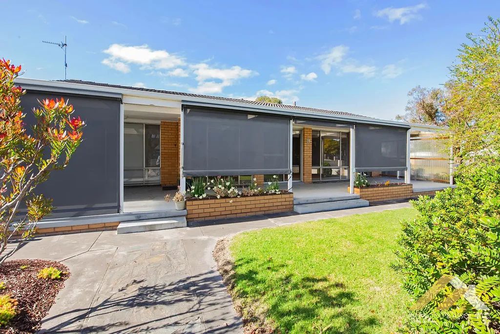 Bairnsdale 2ਬੈੱਡਰੂਮ CENTRAL AND CONVENIENT