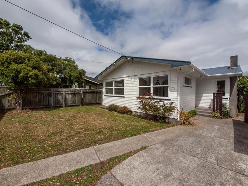 35 Oswald Crescent, Paparangi, Wellington, 3 ਕਮਰੇ, 1 ਬਾਥਰੂਮ