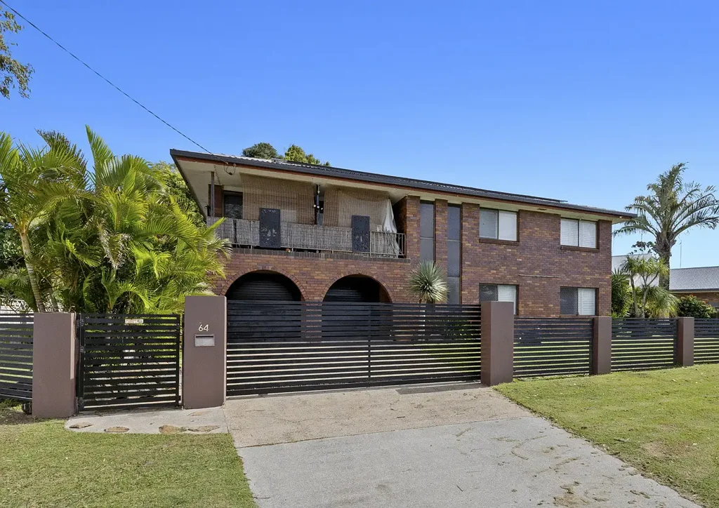 Kingscliff 3房  Renovation Opportunity - Exceptional Potential in Prime Beachside Location