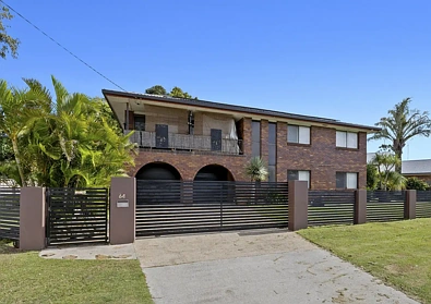 Kingscliff 3Zimmer Renovation Opportunity - Exceptional Potential in Prime Beachside Location
