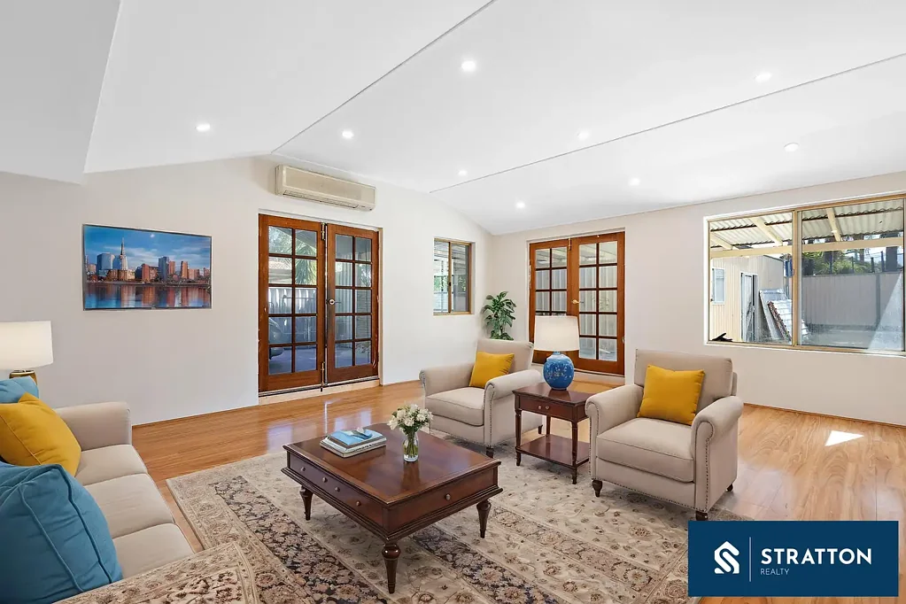 Beechboro 4 Bedroom 4-Bedroom 2-Bathroom Home on 700sqm Block with Subdivision Potential in a Quiet Cul-De-Sac!!