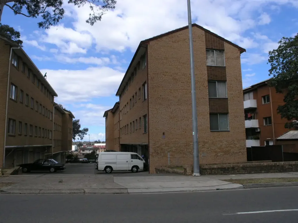 HUGE 1ST FLOOR UNIT