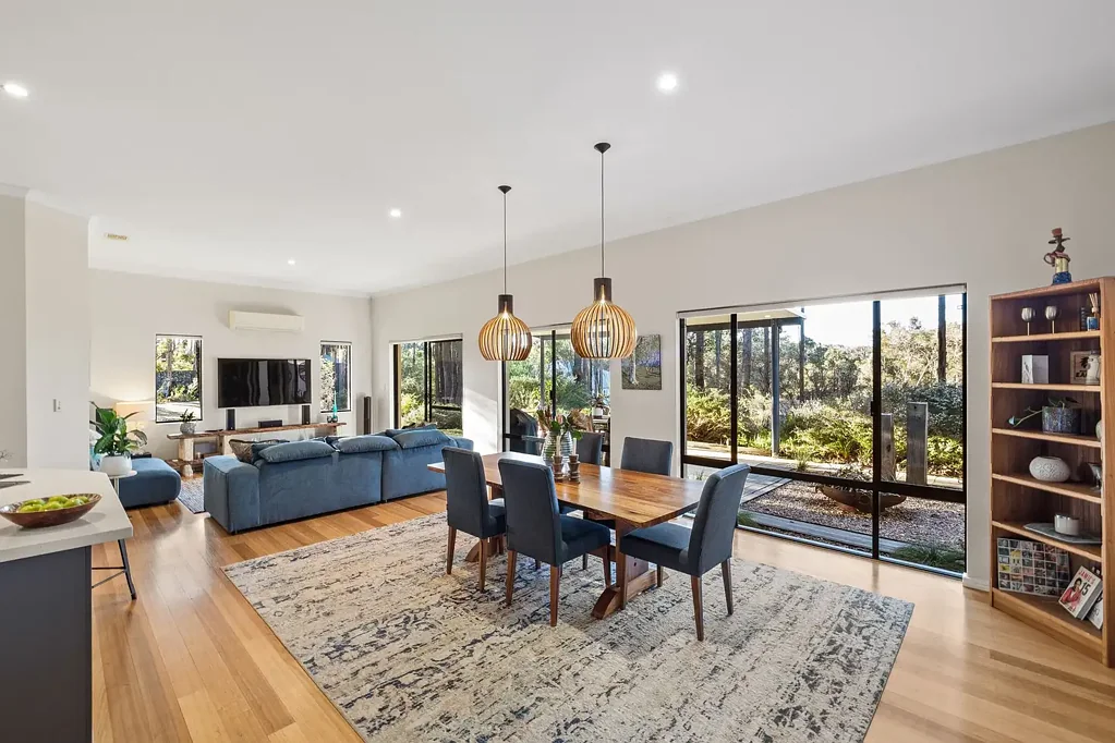 Margaret River 4ห้องนอน Bushland Haven with Treetop Outlook