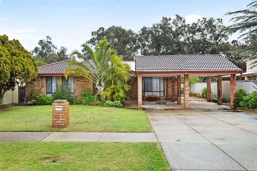 Stirling 4 Bedroom WHEN FAMILY LIVING MEETS PARKSIDE BLISS