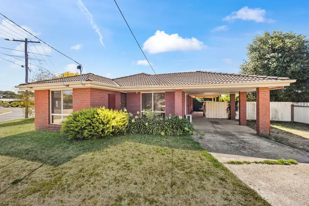 20 Langham Road, Wendouree, VIC 3355