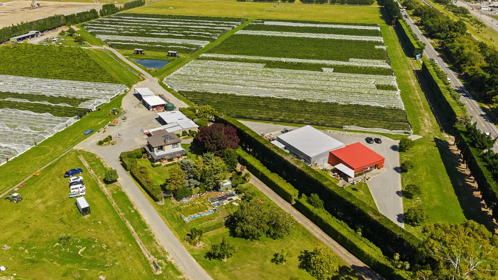 Burnham High-profile business/tourism possibility