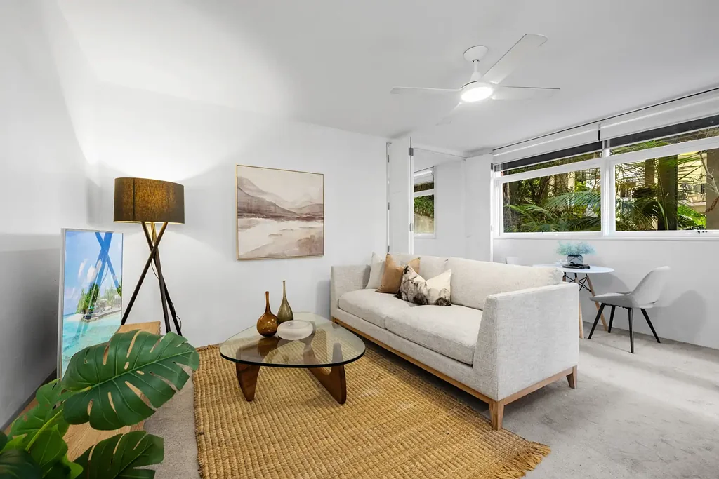 Darling Point 1房 花园环绕宁静休憩 精装修单卧公寓 自然光线充沛 品牌电器厨房 法式门通露台 带顶棚电梯车位 Elegant One-Bedroom Retreat in ‘Kamilaroi’