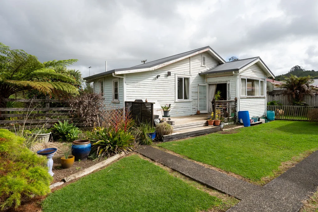Moerewa 2 Bedroom Humble Home, Solid Bones