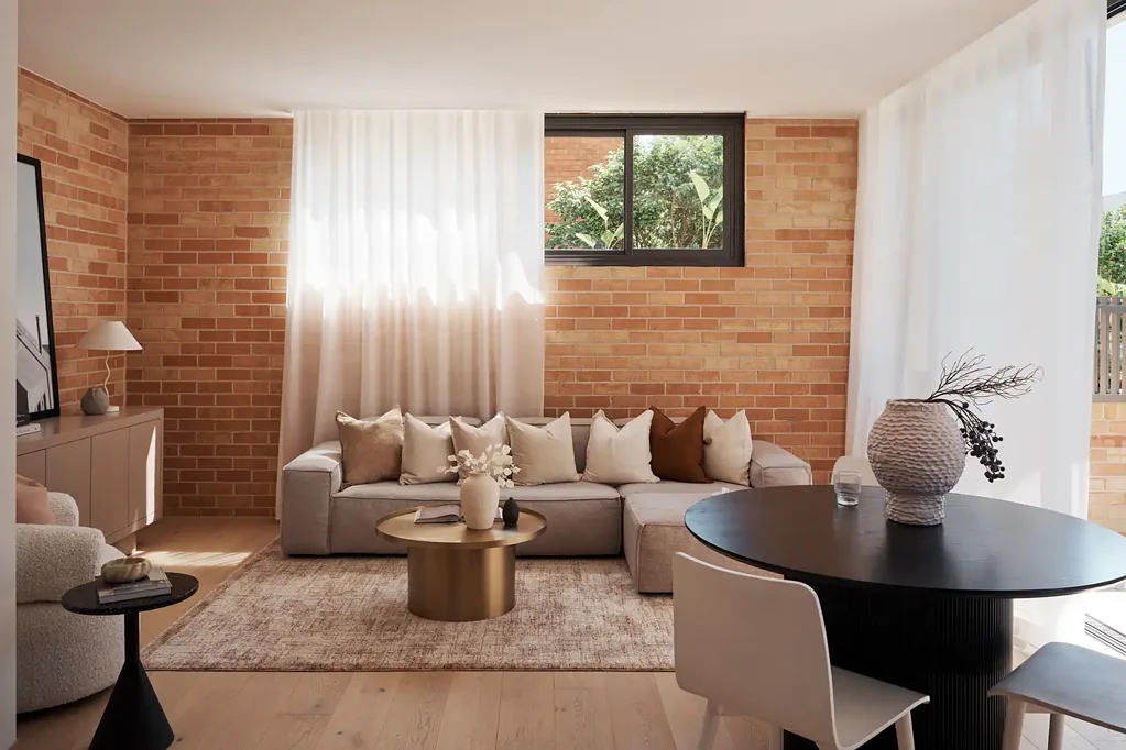 LEASED SUCCESSFULLY BY CENTURY 21 Randwick