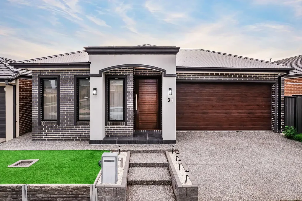 Craigieburn 4कमरा Quality & Elegance At it's Finest!