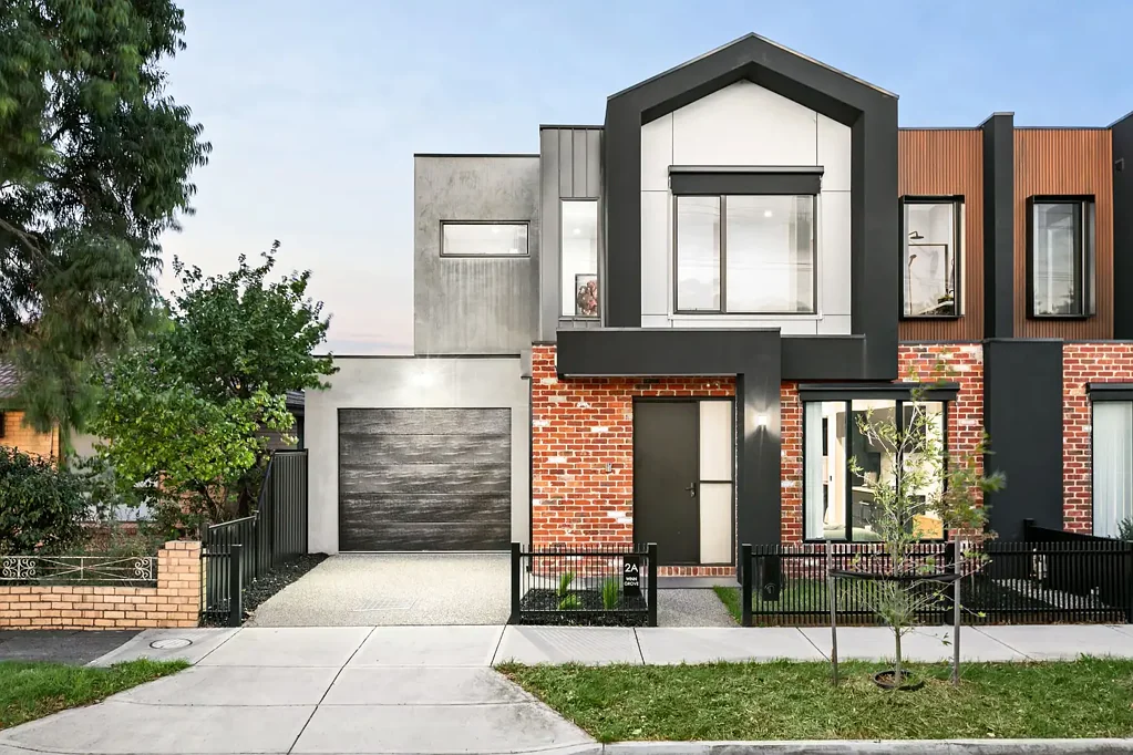 Fawkner 3غرفة نوم Brand new luxury living in a convenient locale