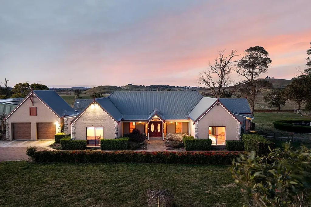 Exeter 5房  Where Craftsmanship Meets Country - A Master built Rural Estate on 118 Acres