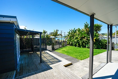 Waterviews & Bonus Hobby Room