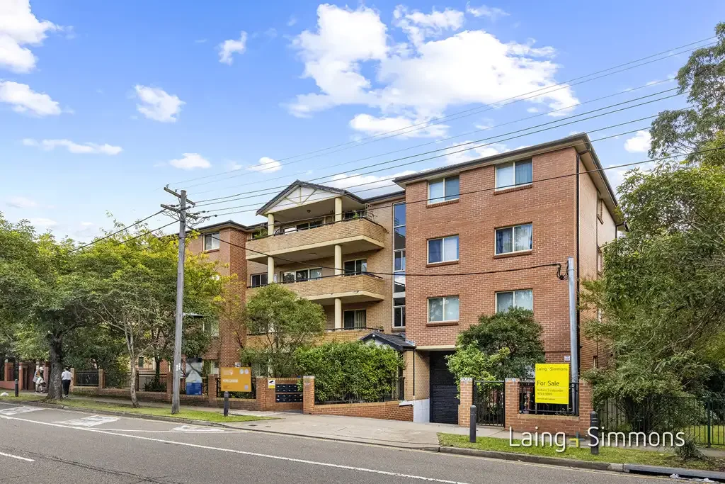 Spacious Ground Floor Apartment !