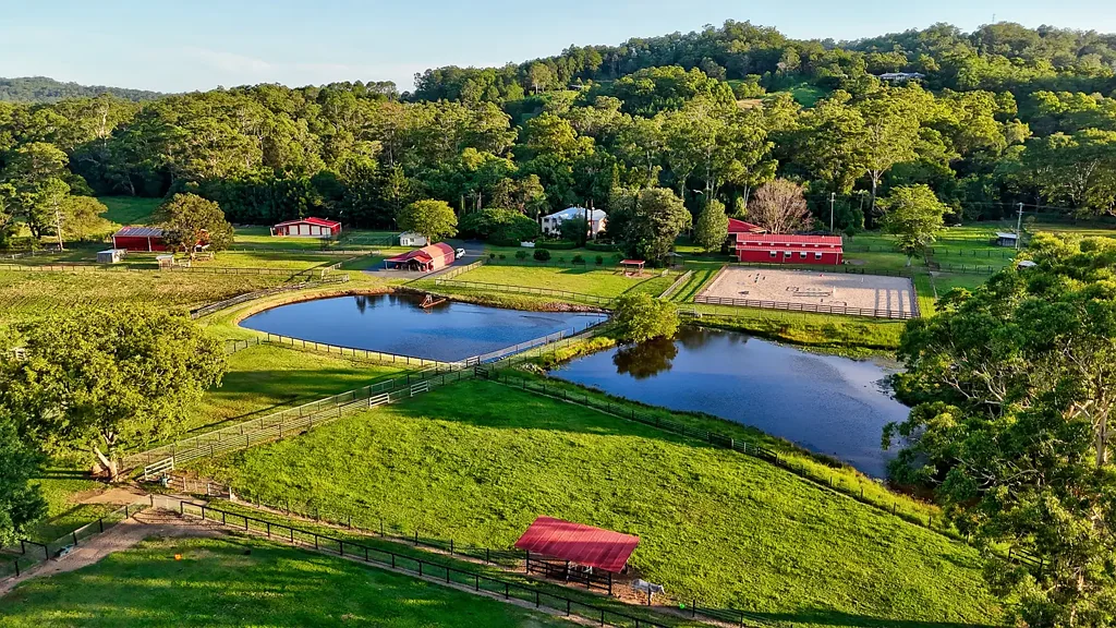 Eudlo 5 Bedroom Outstanding Boutique Horse Farm