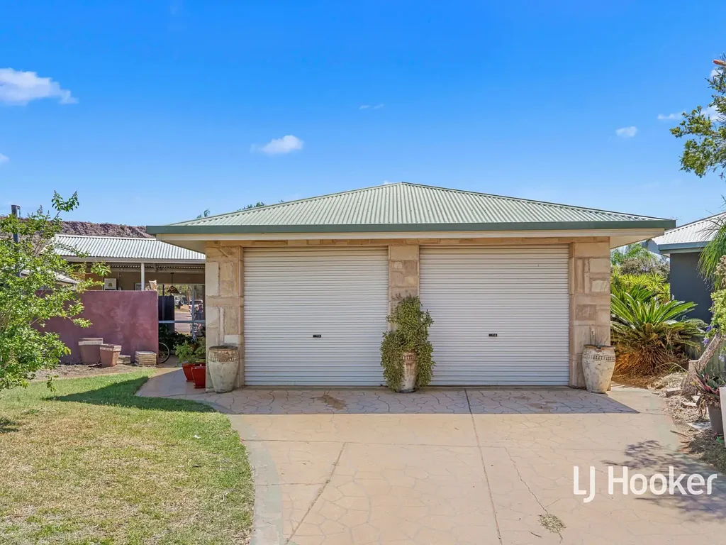 5 Concord Court, Desert Springs, NT 870
