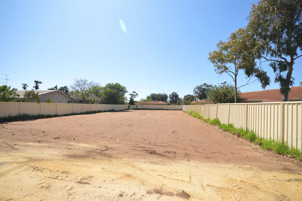 18 Peel Street, Mandurah, WA 6210