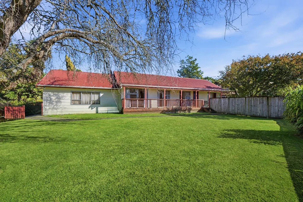 Conifer Grove 4房  Freehold 706m² – Space, Potential & Opportunity